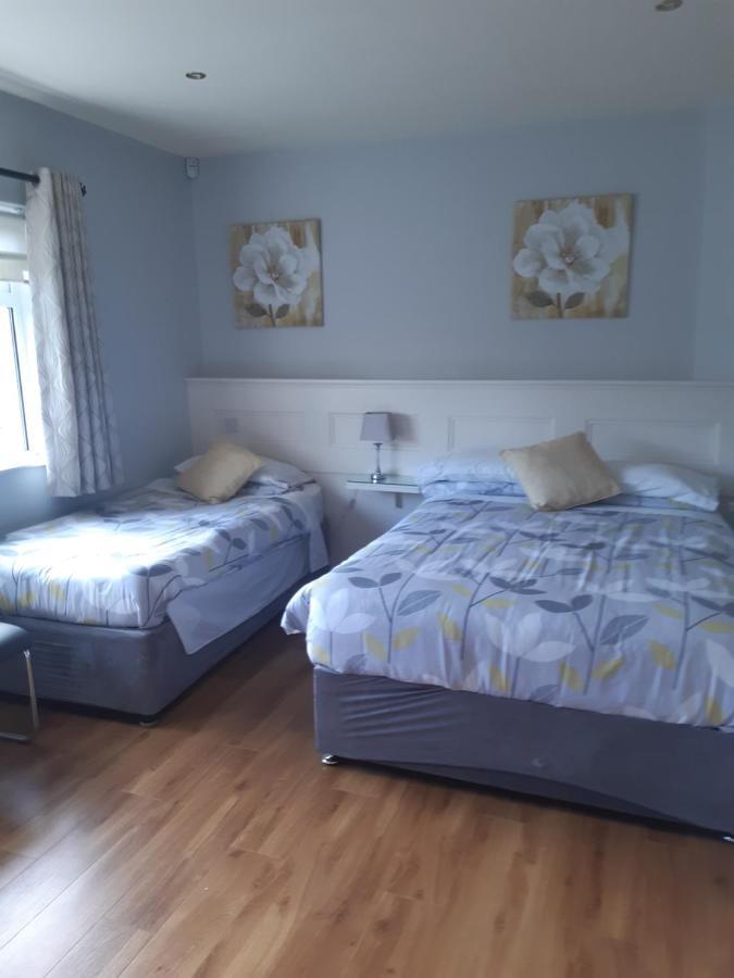 Green Acres Guesthouse- Accommodation Only Lower Coolcorcoran ภายนอก รูปภาพ